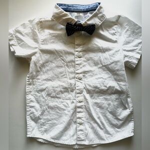 H&M White Short-Sleeve Button-Down Shirt with Black Striped Bow Tie - Kids